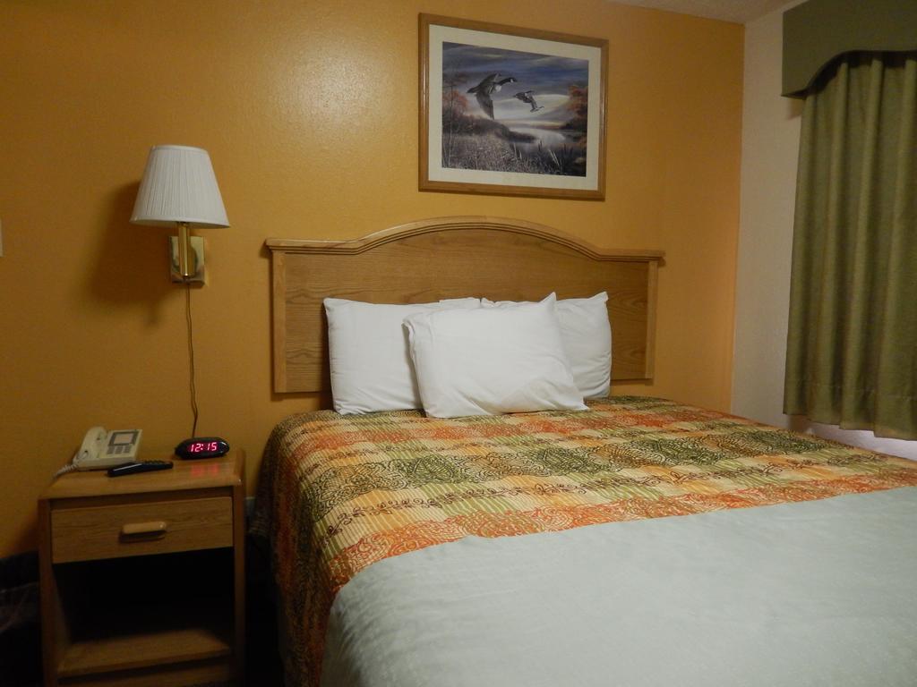 Executive Inn Pearsall Exteriér fotografie