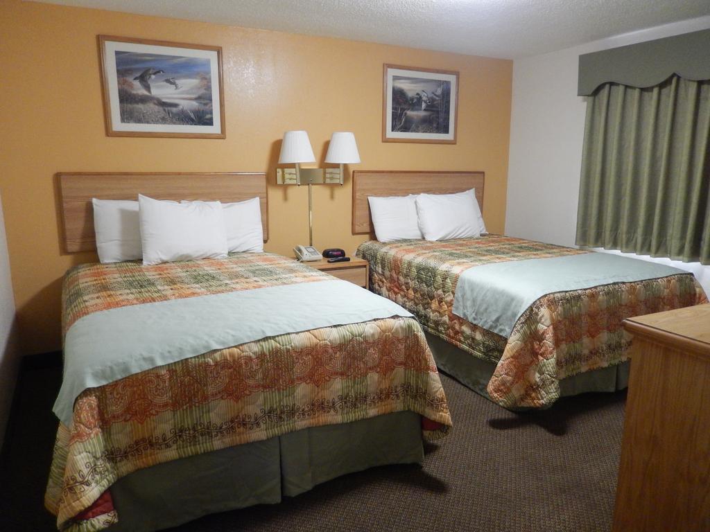 Executive Inn Pearsall Exteriér fotografie