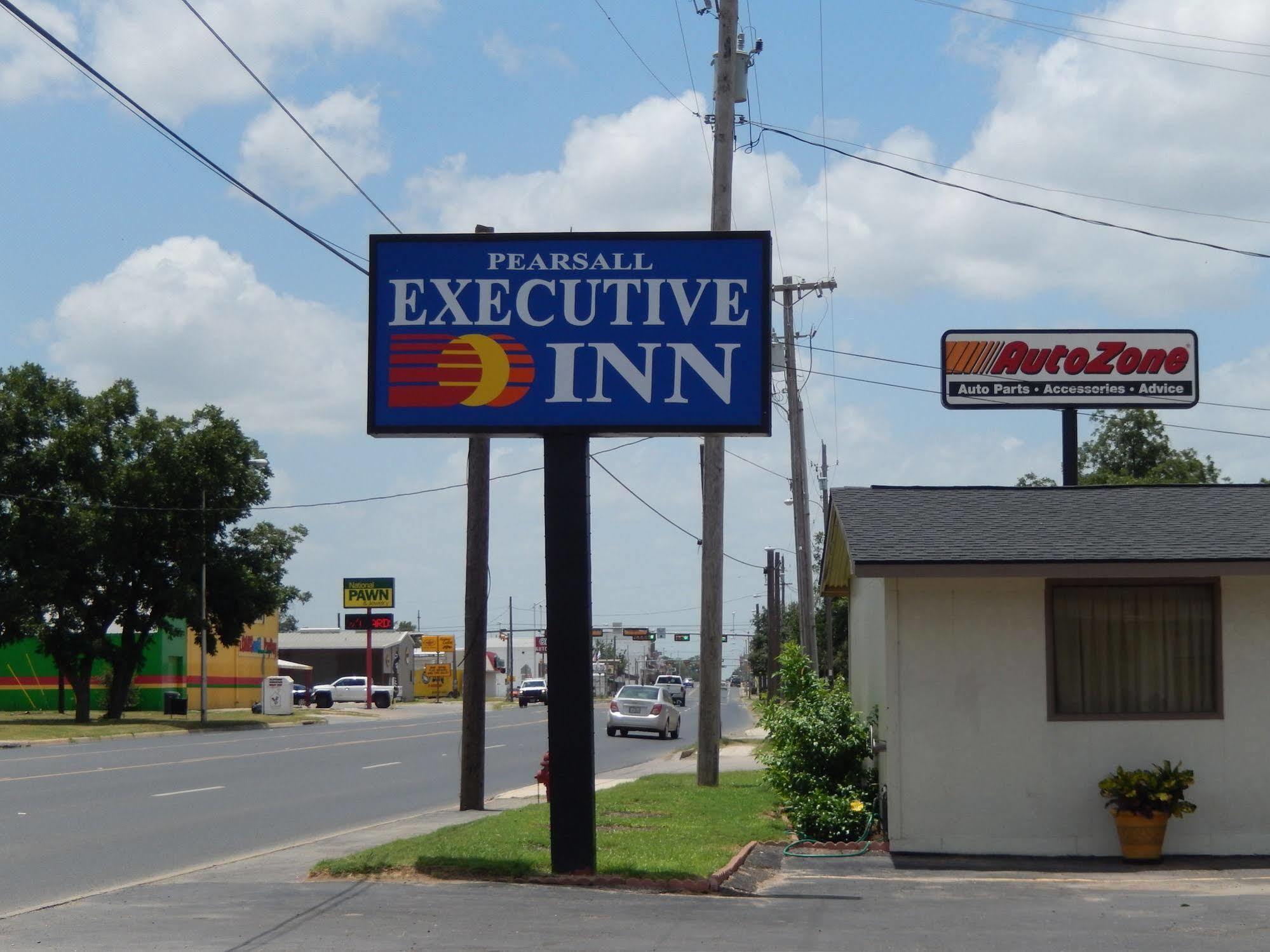 Executive Inn Pearsall Exteriér fotografie