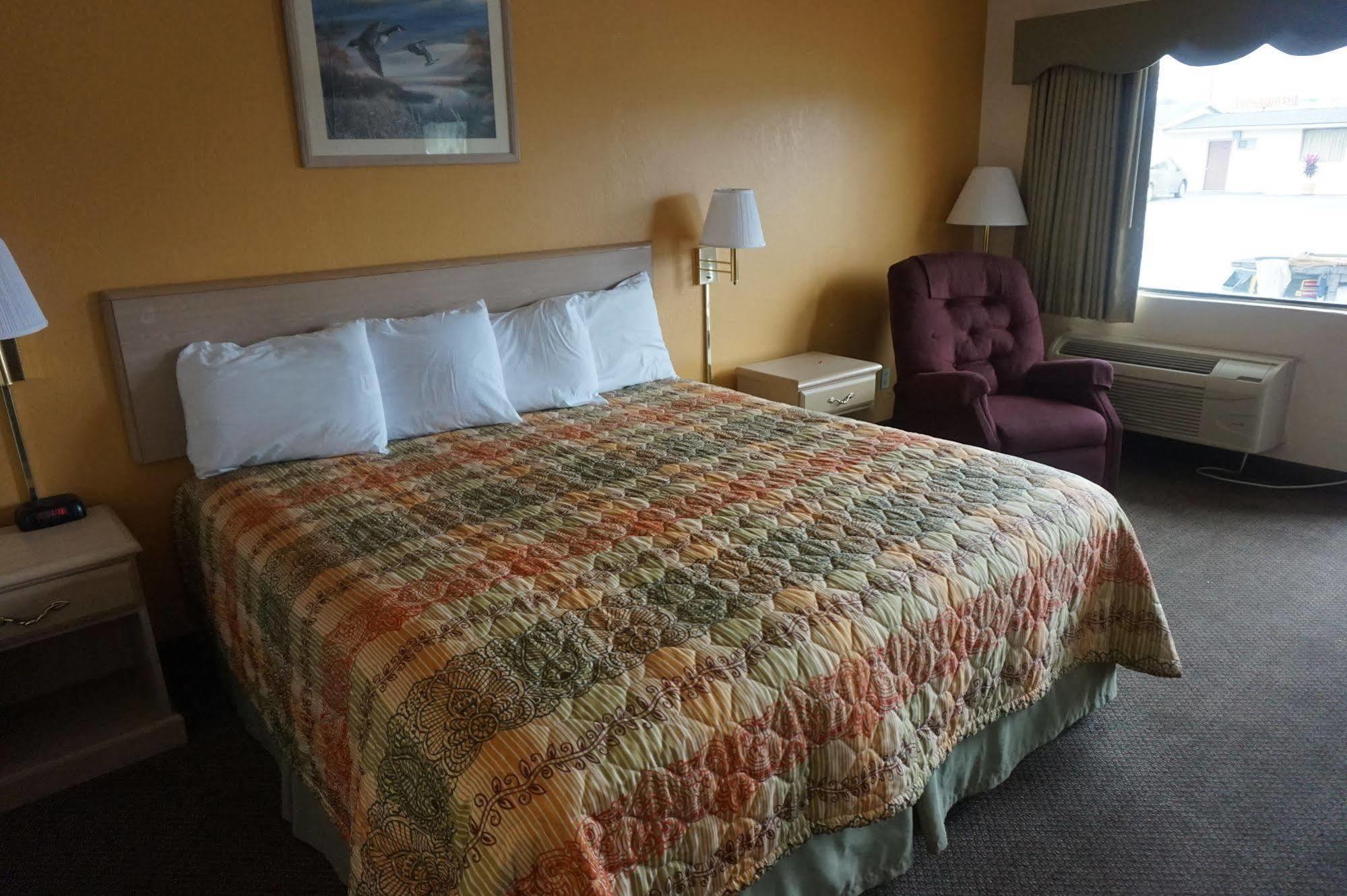 Executive Inn Pearsall Exteriér fotografie